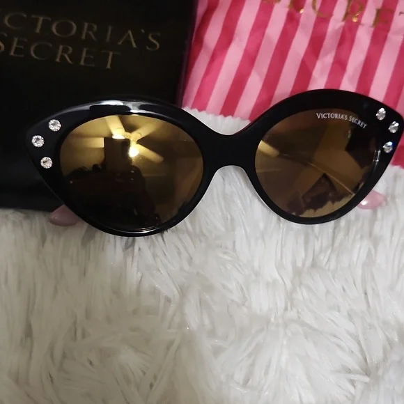 Victoria secret Sunglasses luxury - Picture 2 of 4